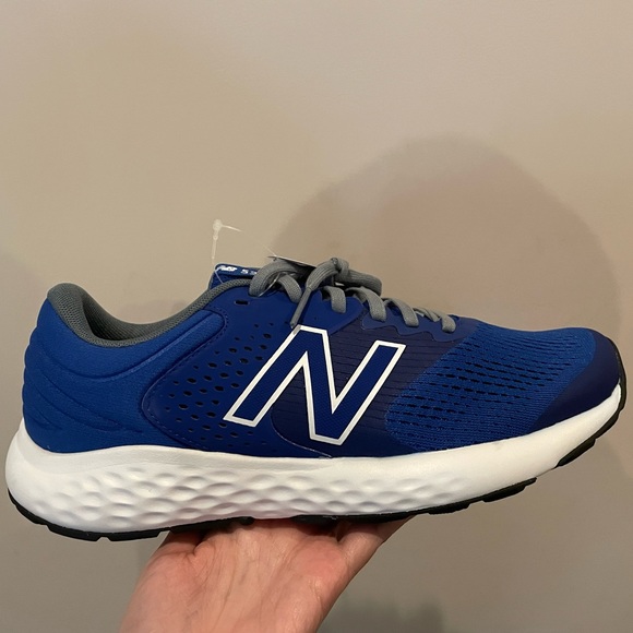 New Balance Men's running shoe - Picture 2 of 7